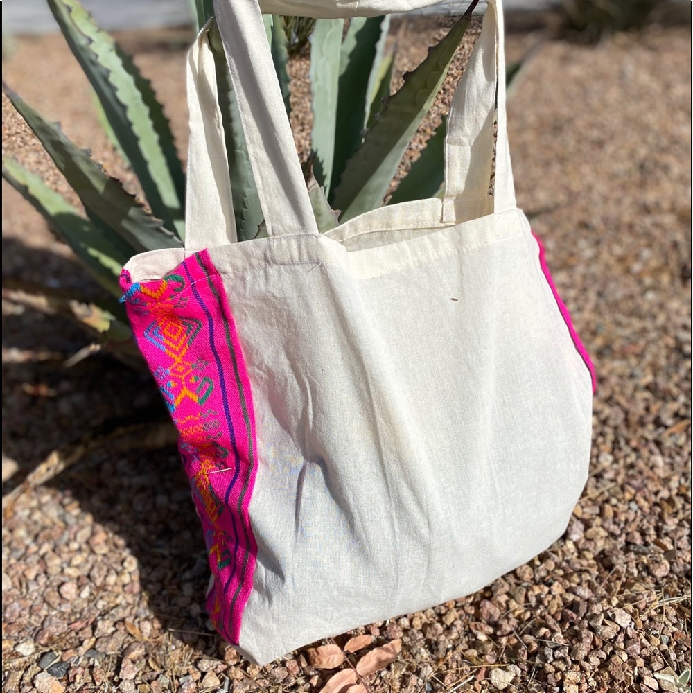 Tote bag